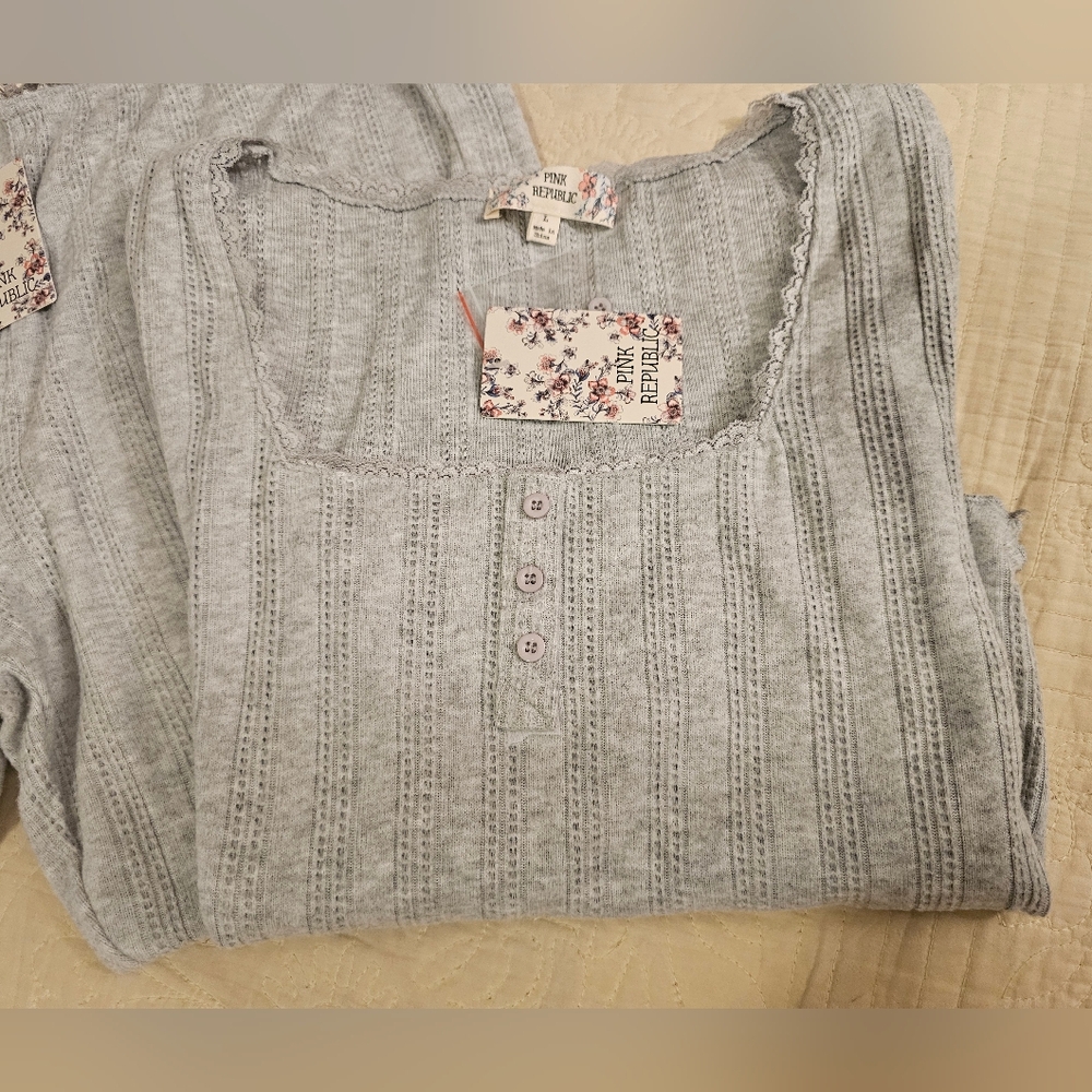 Womans Pink Republic Light Gray Ribbed Knit Two-Piece Loungewear Set Soft Cozy - Picture 5 of 6